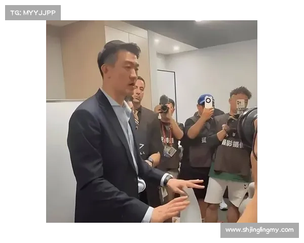 CBA版“奥本山宫殿”!八一战福建爆发群殴 保安球员球迷齐上 CBA版“奥本山宫殿”!八一战福建爆发群殴 保安球员球迷齐上