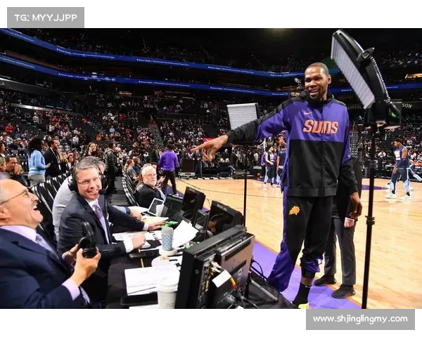 NBA5大“非人类”身体构造:波什脖子长达17cm,杜兰特脚掌似镰刀 NBA5大“非人类”身体构造:波什脖子长达17cm,杜兰特脚掌似镰刀