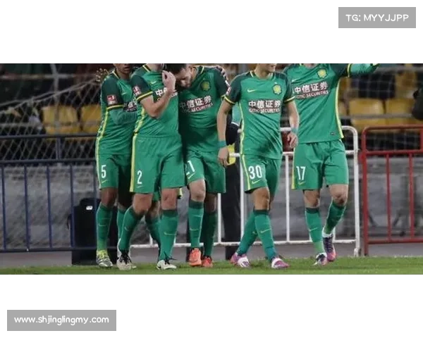 中超-伊尔马兹双响 北京国安2-0胜辽宁宏运 中超-伊尔马兹双响 北京国安2-0胜辽宁宏运
